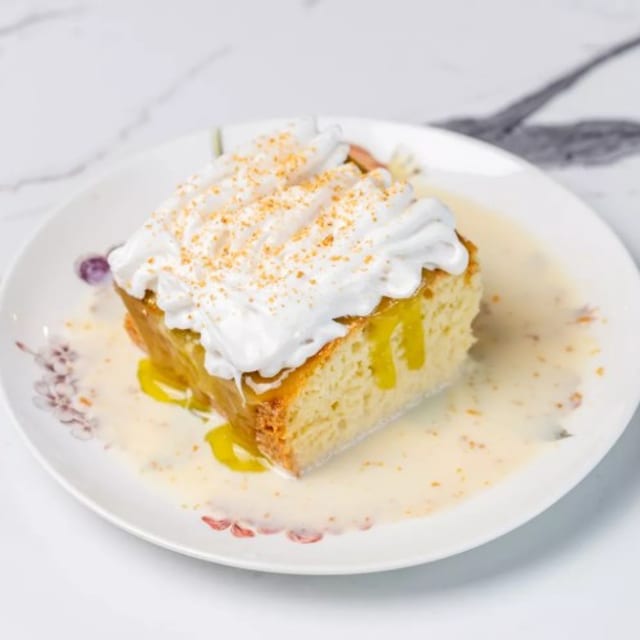 Cuatro Leches.